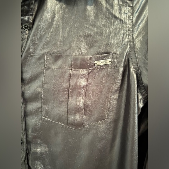 Guess Women's Black Casual Button-Down Shirt XS - Sleek & Versatile! - Picture 6 of 8